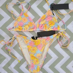 TRIANGL Vinca Sky Floral Velvet set